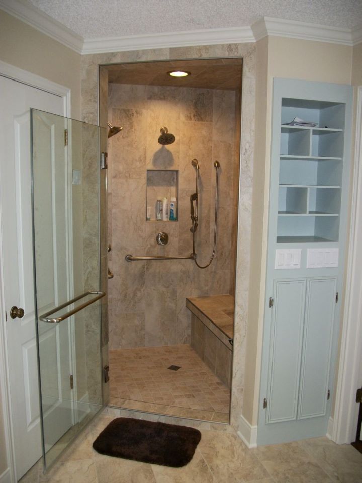 Dual Shower Head Rectangle Tile Shower • N Koehn Tile • El Campo, TX